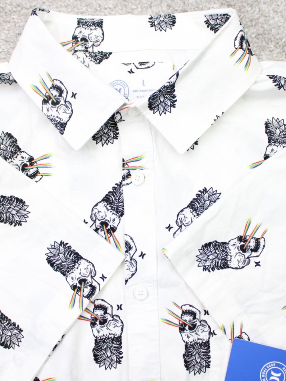 Hurley AOP Shirt NWT Mens Large White Rainbow Skulls All Over Print Stretch S/S